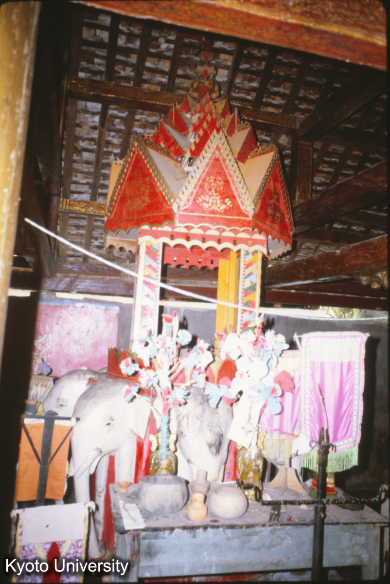 107-5_曼角仏寺大殿 騎象仏宮 (1)