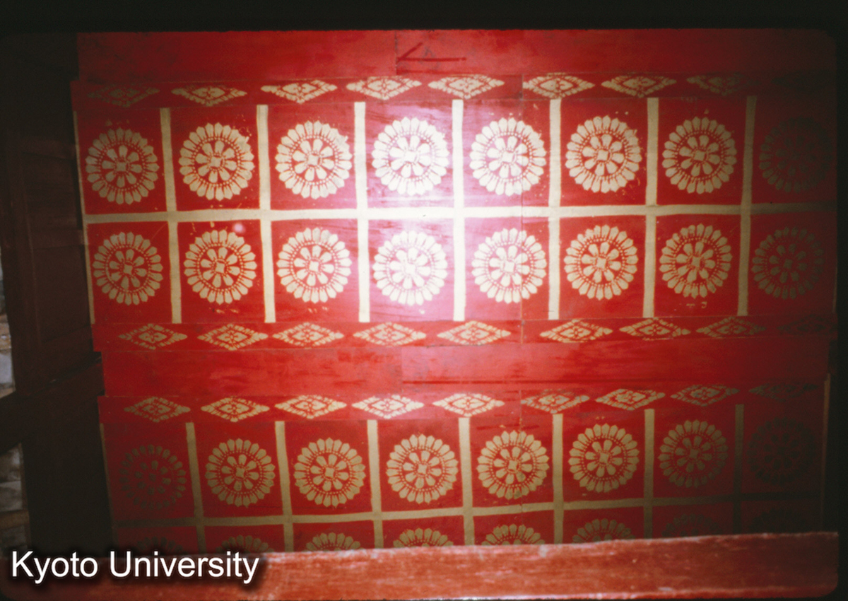 107-24_曼角仏寺経堂 格天井式彩画 (1)