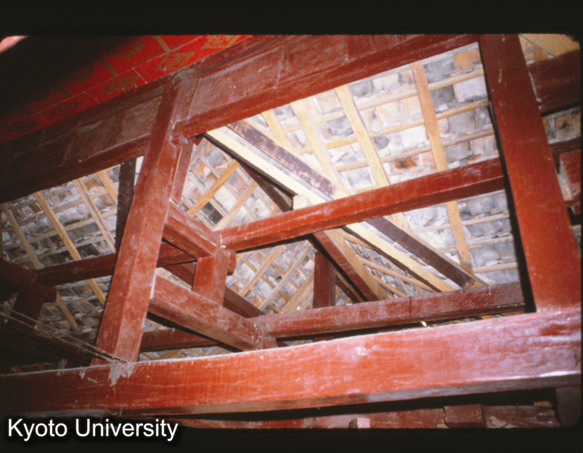 109-1_曼角仏寺民居 屋架 (1)