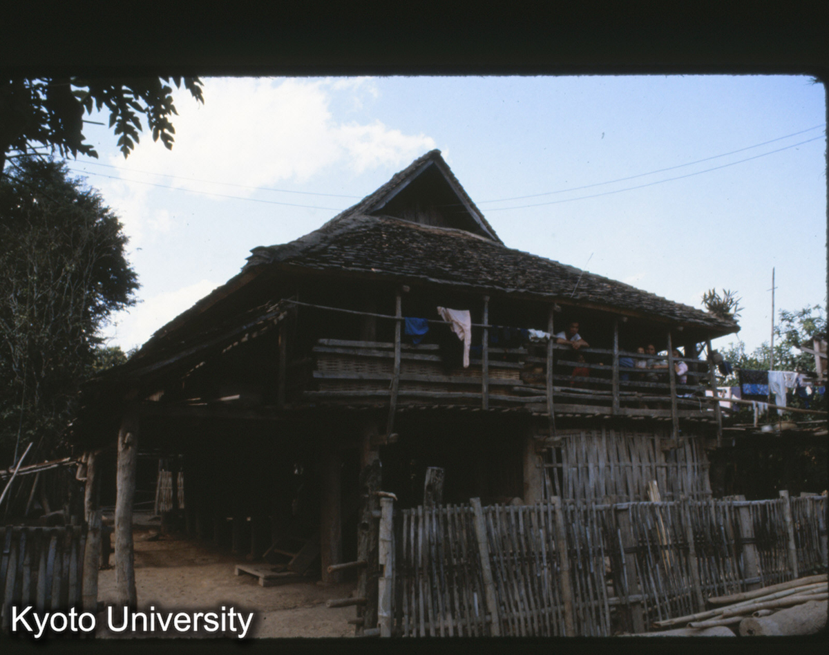 110-4_景洪 タイ族 民居 (1)