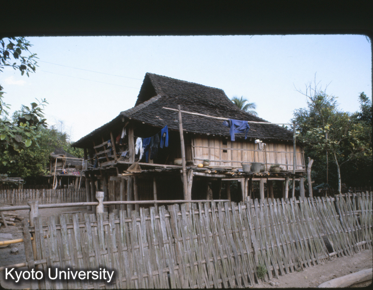 110-6_景洪 タイ族 民居 (1)