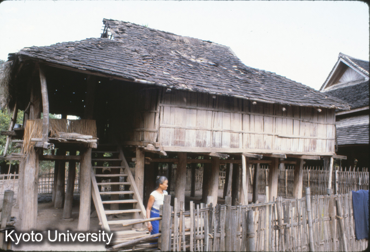 110-9_景洪 タイ族 民居 (1)