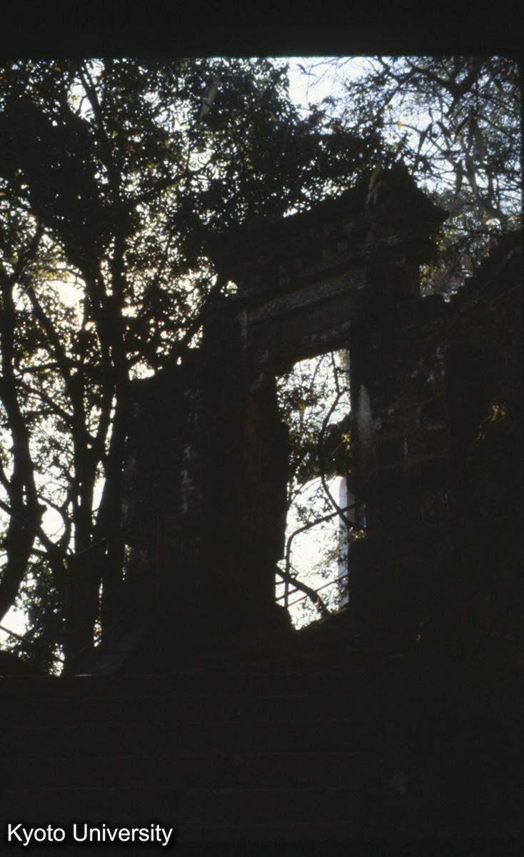 113-1_昆明 西山龍門 石牌坊 (1)