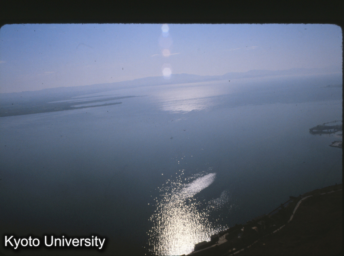 113-15_昆明 滇池（西山より） (1)