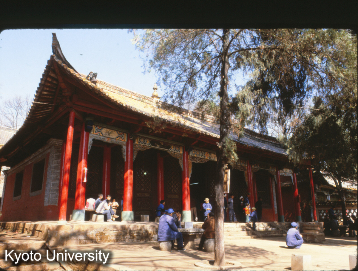 114-11_昆明 黒龍潭 最後の殿 (1)