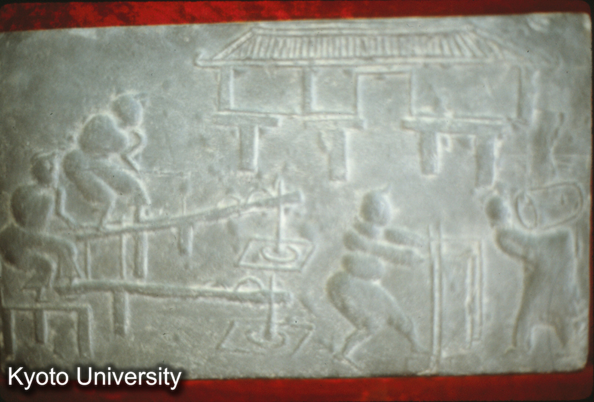 116-1_画像磚 舂米図 1955彭県出土 四川博 (1)