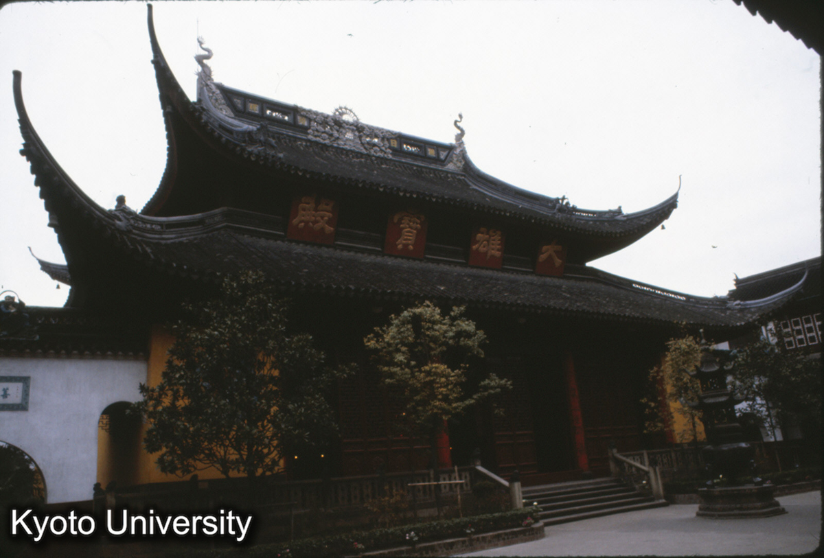 125-18_上海 玉仏寺大雄宝殿 (1)