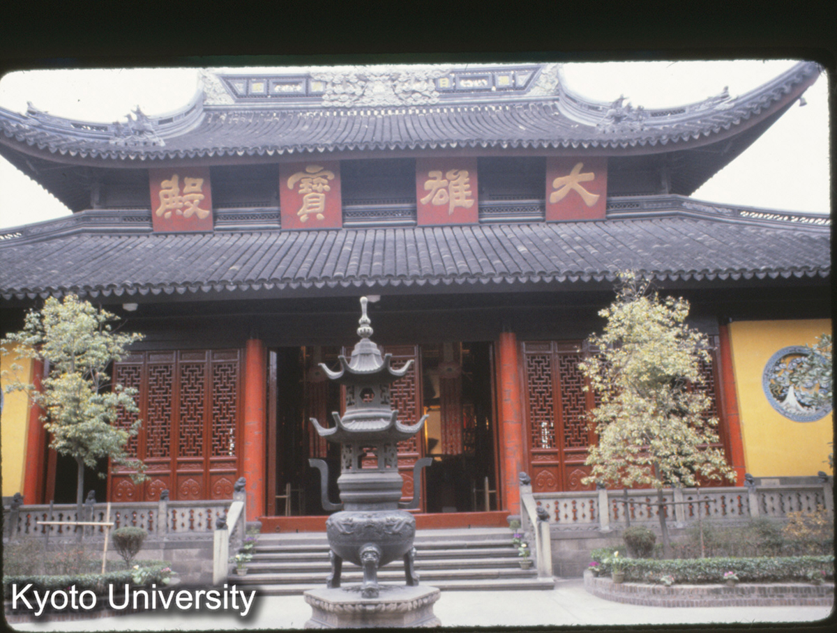 125-19_上海 玉仏寺大雄宝殿 (1)