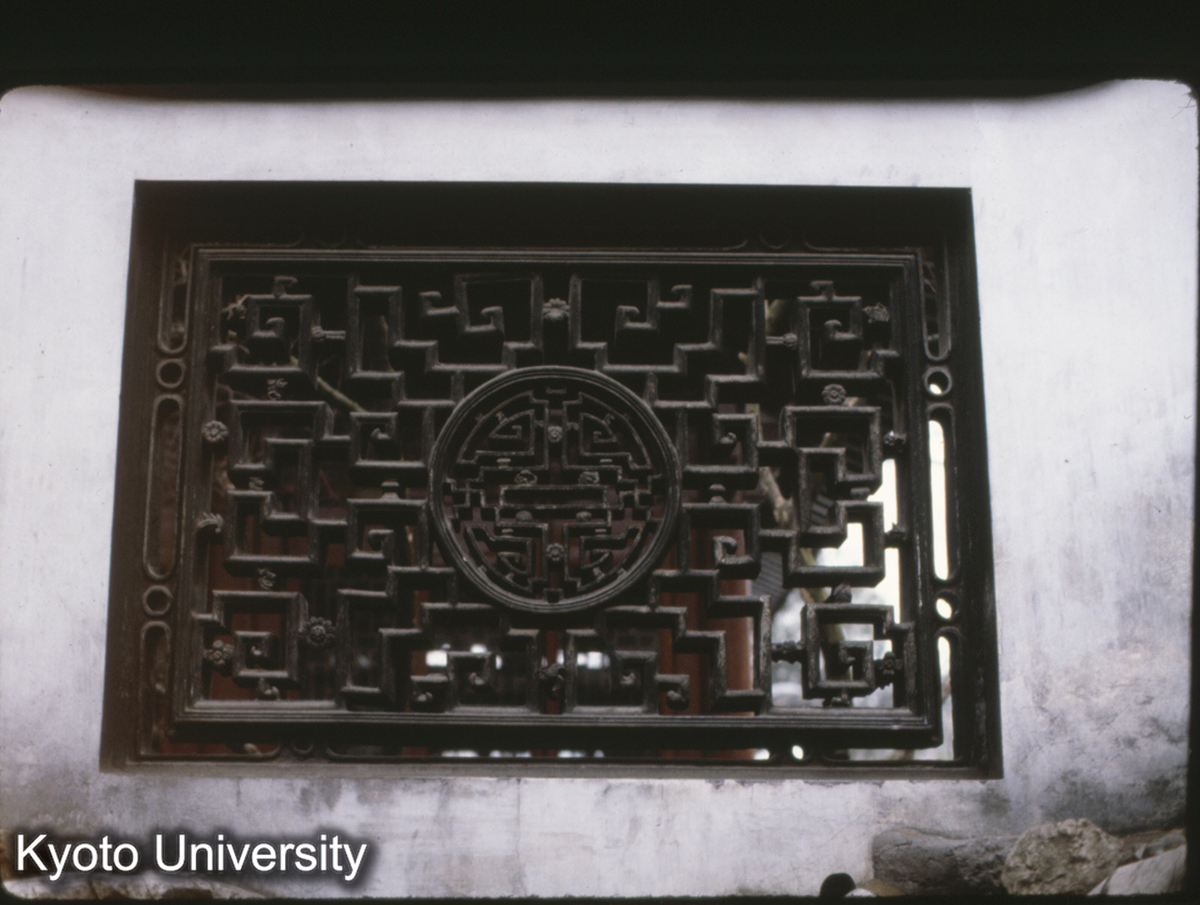 126-1_上海 予園 漏窓_81 (1)