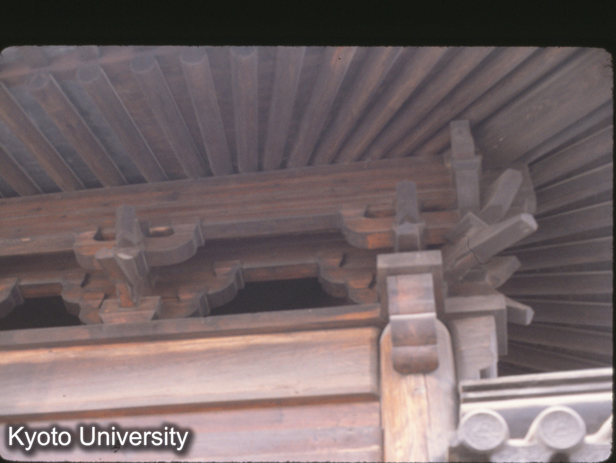 127-33_真如寺正殿 斗栱 (1)