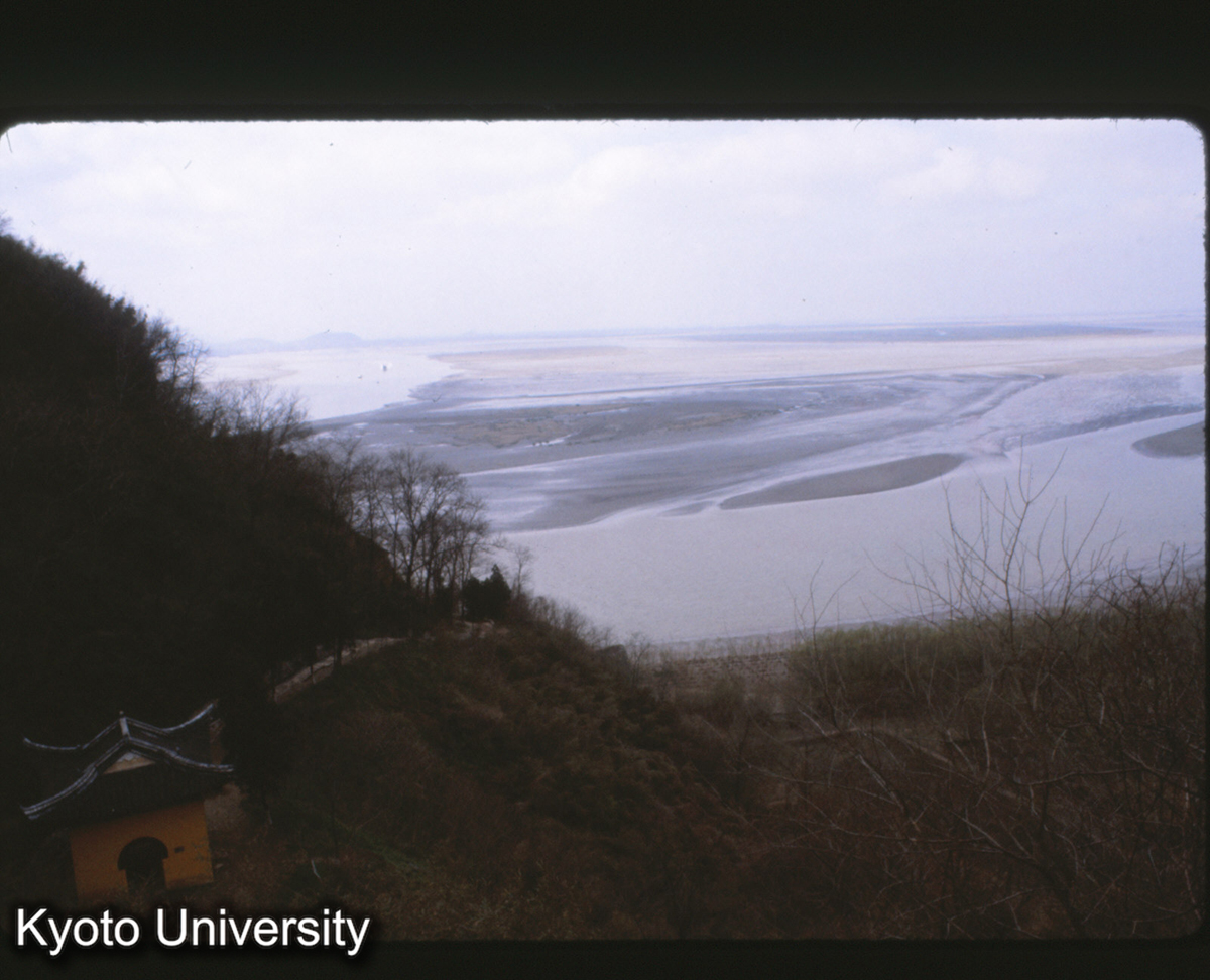 128-19_焦山より長江を見る (1)