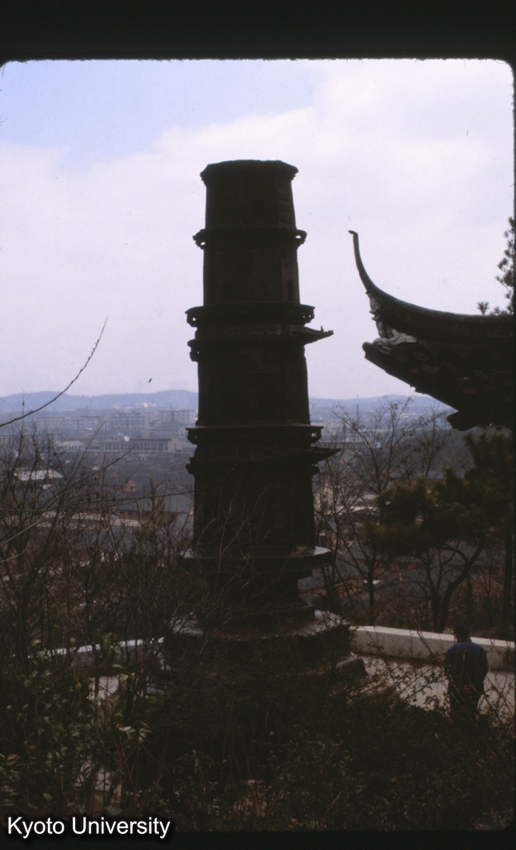 128-30_鎮江 甘露寺鉄塔 (1)