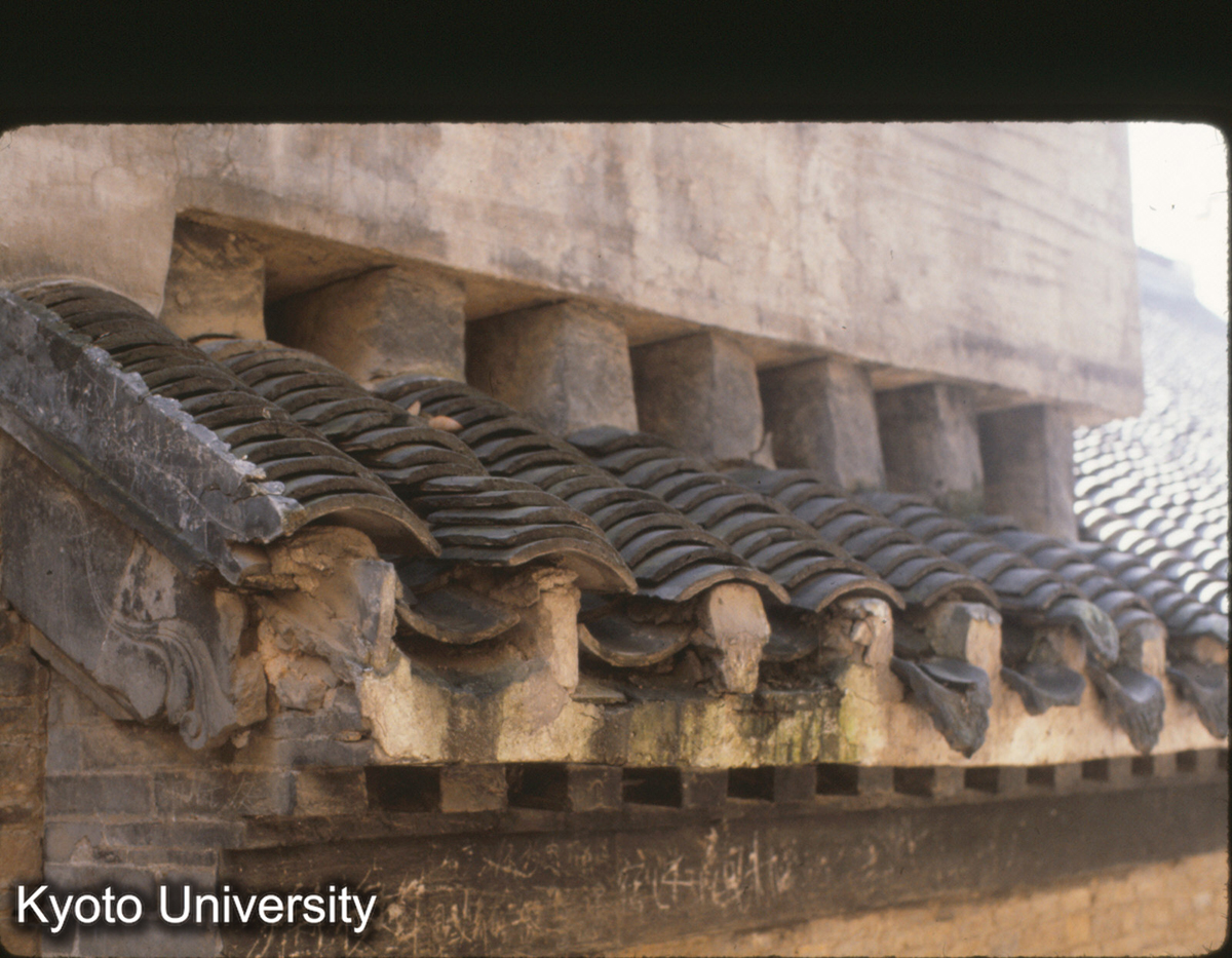 129-17_屋面"仰含瓦" 鎮江 金山 江天寺 (1)