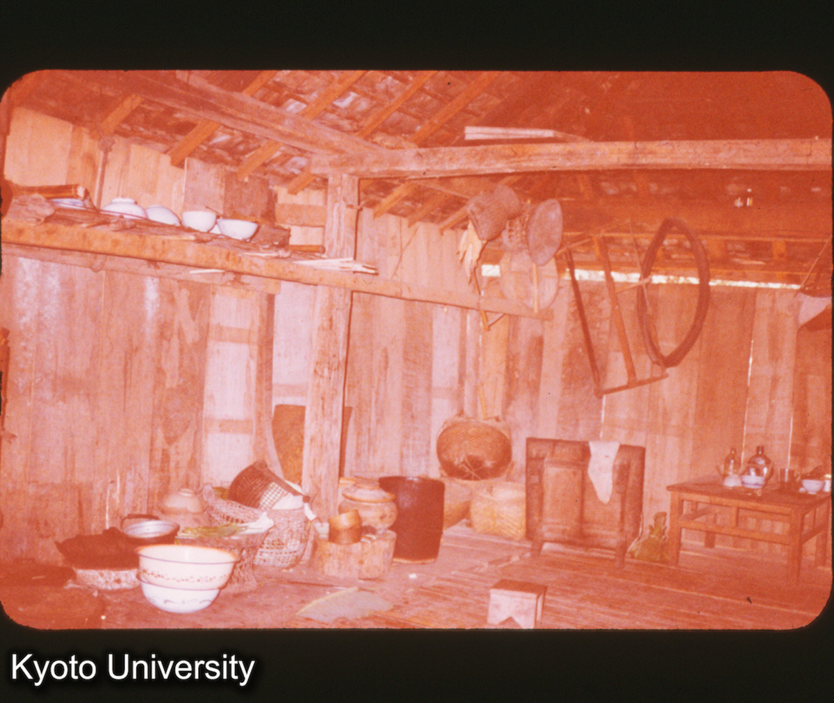 P308_景洪 タイ族民居 厨房 (1)