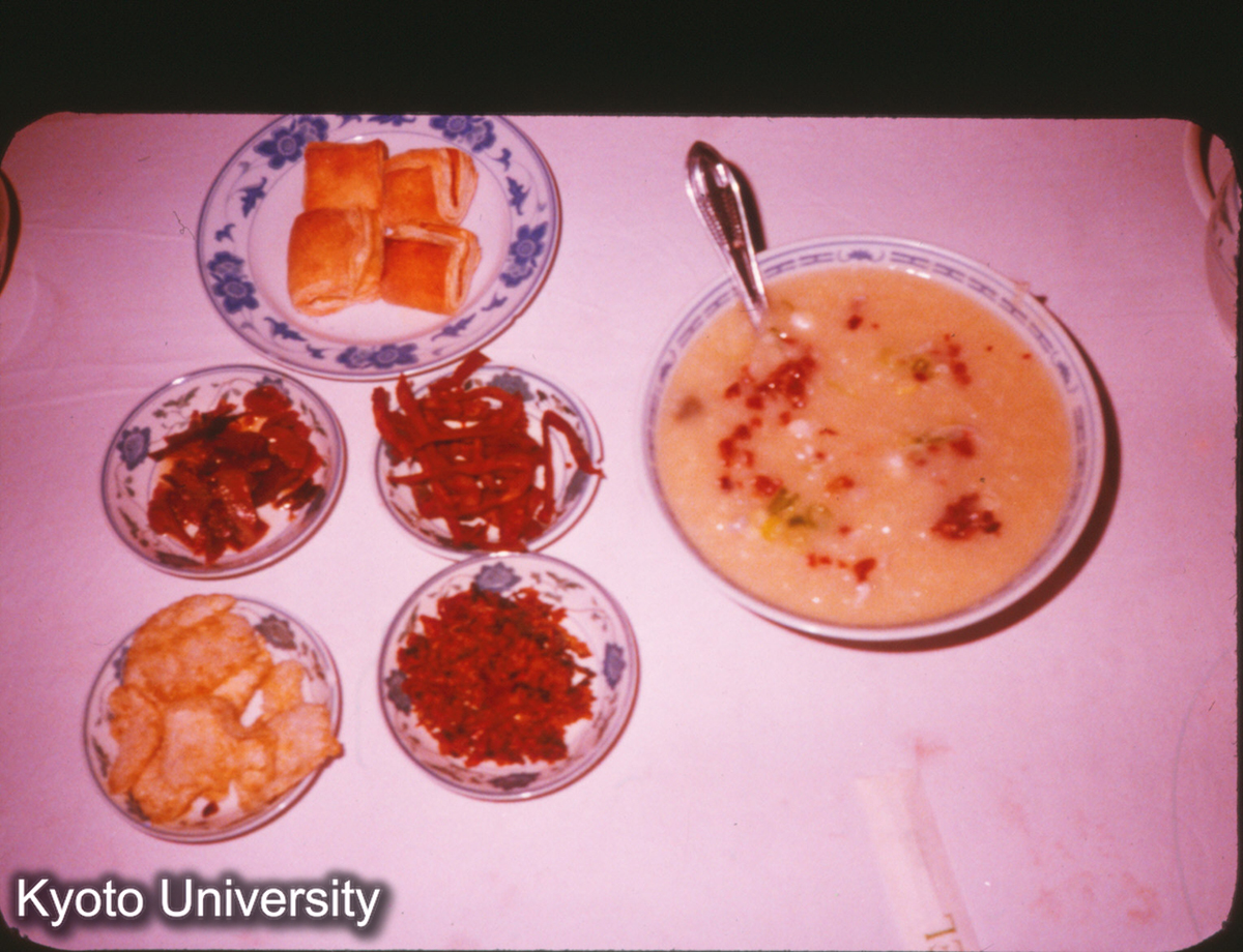 P343_こってりおかゆ 成都 (1)