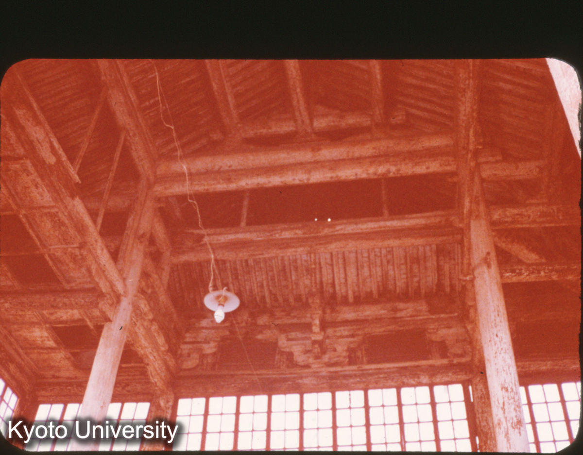 P272_宜良 法明寺大殿 梁架 (1)