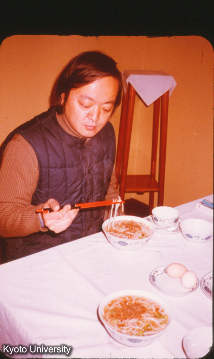 P279_辣醤米線（ソーメン風ビーフン） 昆明招待所 (1)