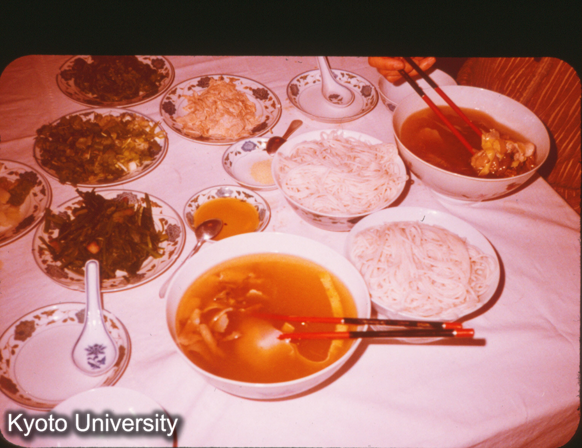 P282_過橋米線（３） 昆明 (1)