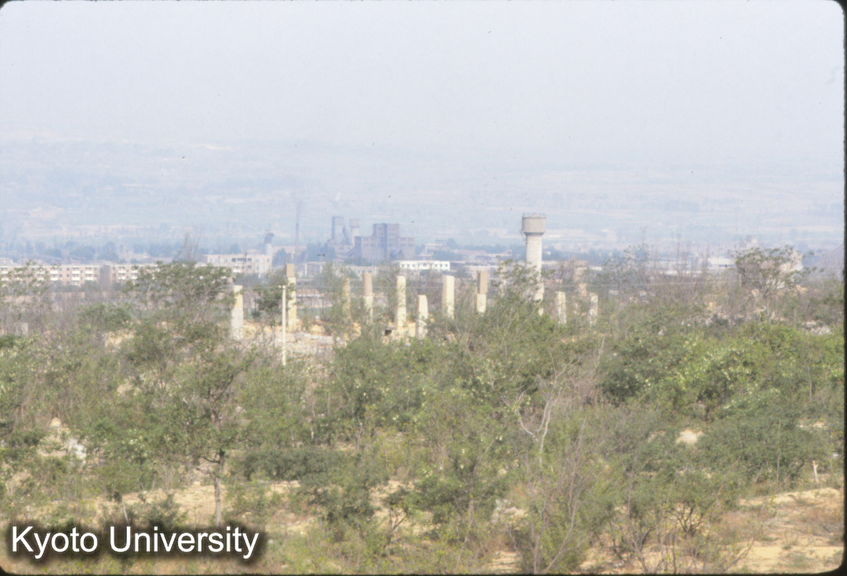 457_（北響堂山）常楽寺 石柱残欠 (1)