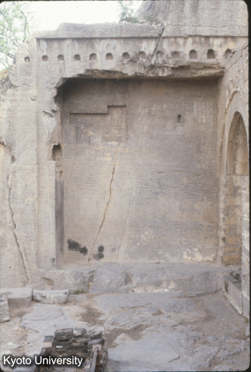 484_北響堂山南窟 外北面 楞木卯眼は北斉当初? (1)
