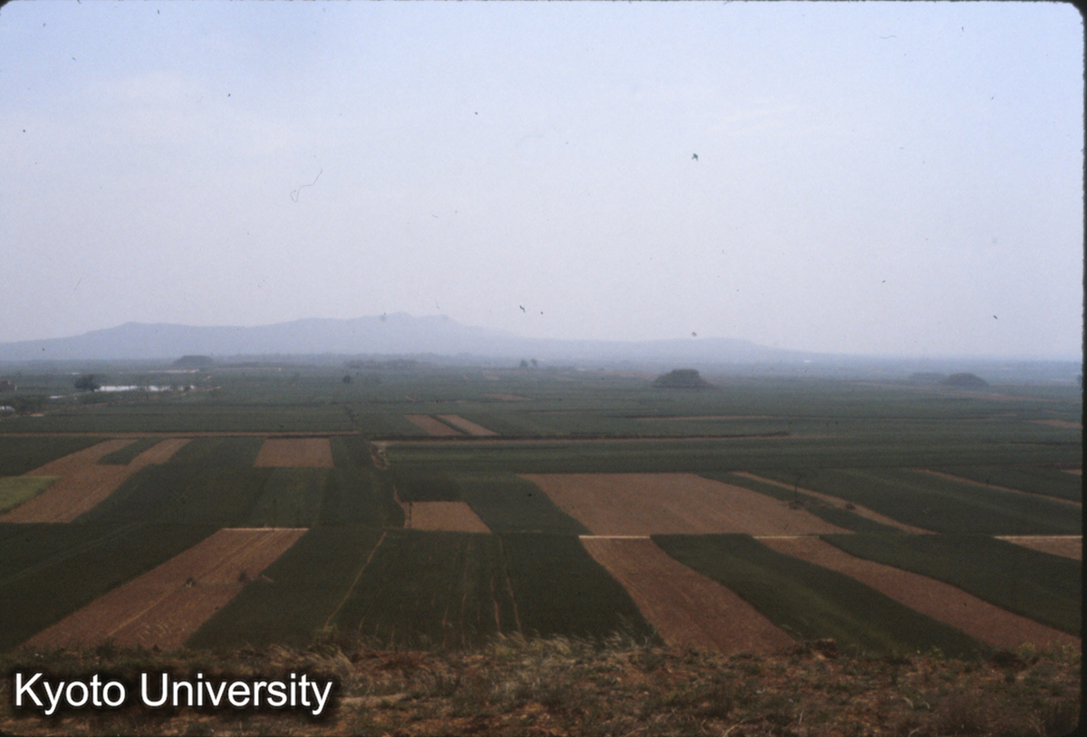 599_（和帝陵より東を遠望） 漢墓 寿陽山 (1)