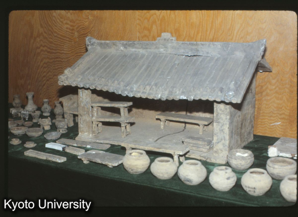 830_地主荘園手工業作坊 洛陽汽車公司出土 漢? (1)