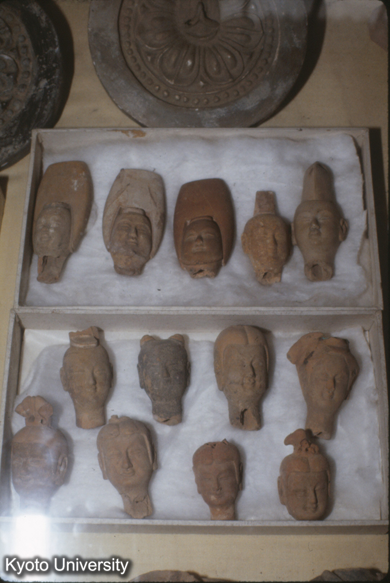 879_北魏永寧寺出土 仏頭 (1)