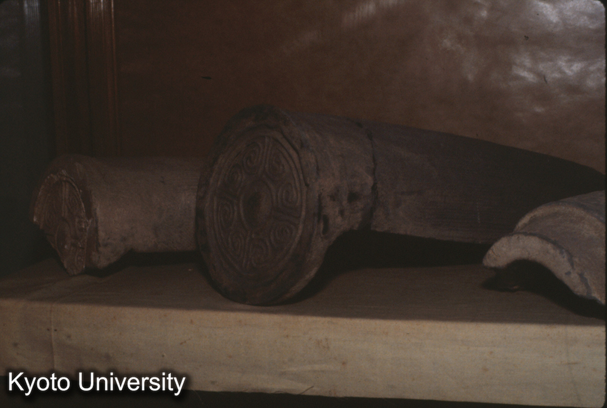 899_漢魏洛陽城辟雍 筒瓦 (1)