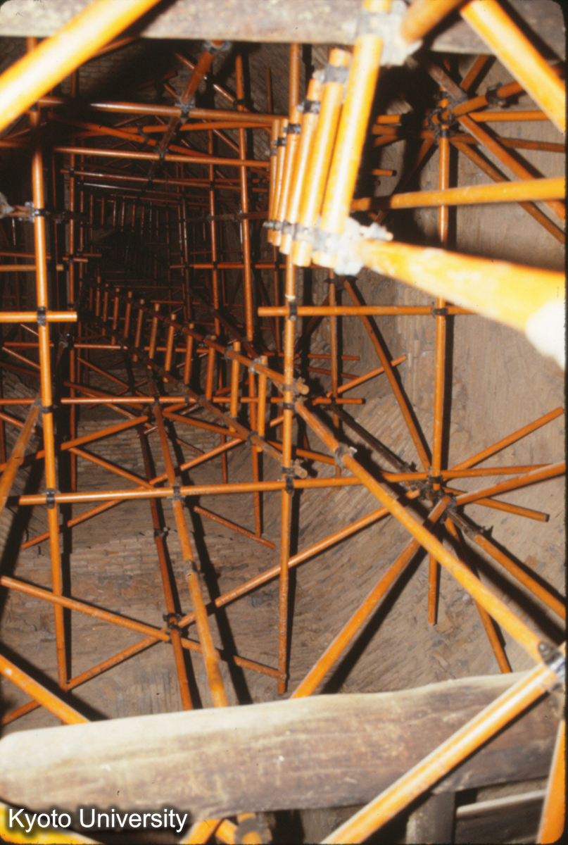 1118_嵩岳寺塔 修建足場 (1)