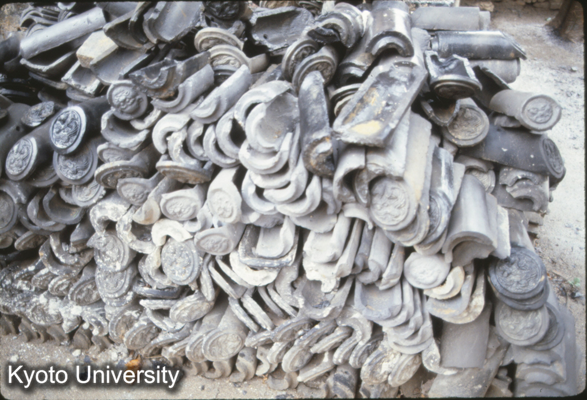 1123_嵩陽書院 瓦 (1)