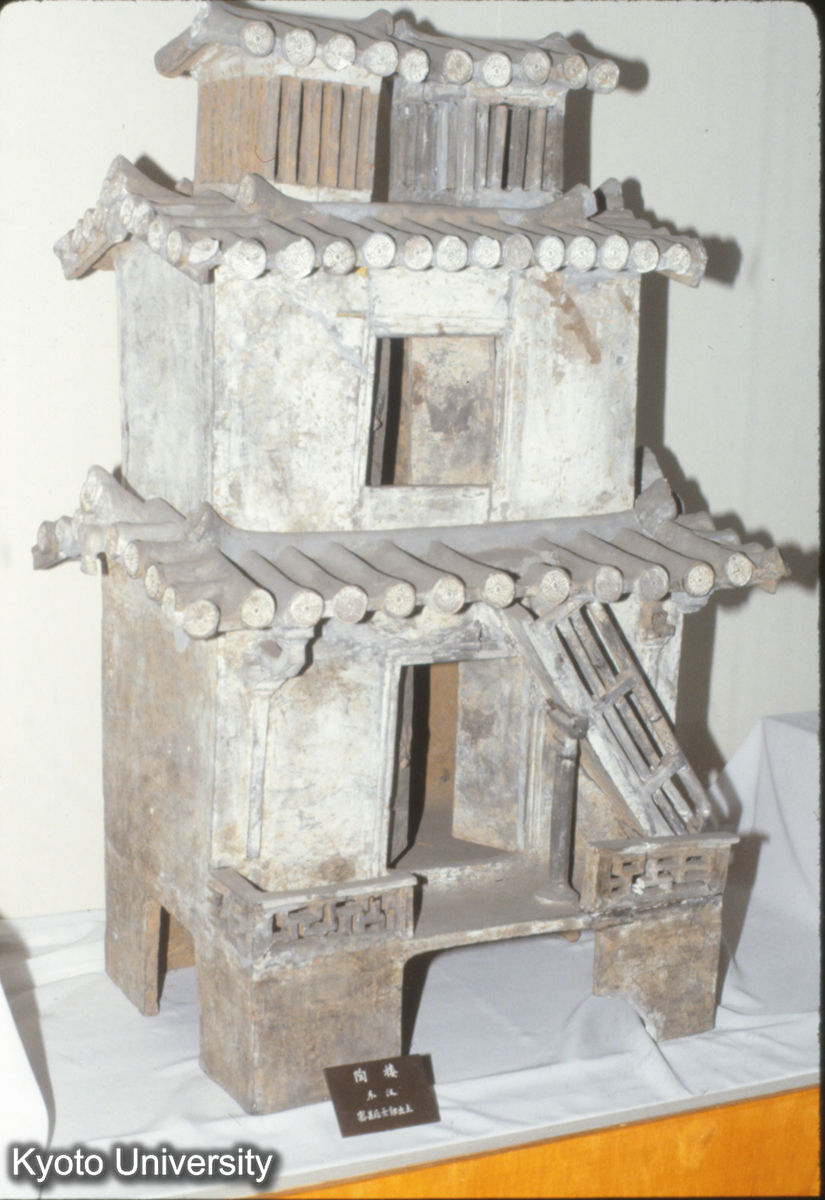 1287_密県后土郭出土 陶楼 東漢 (1)