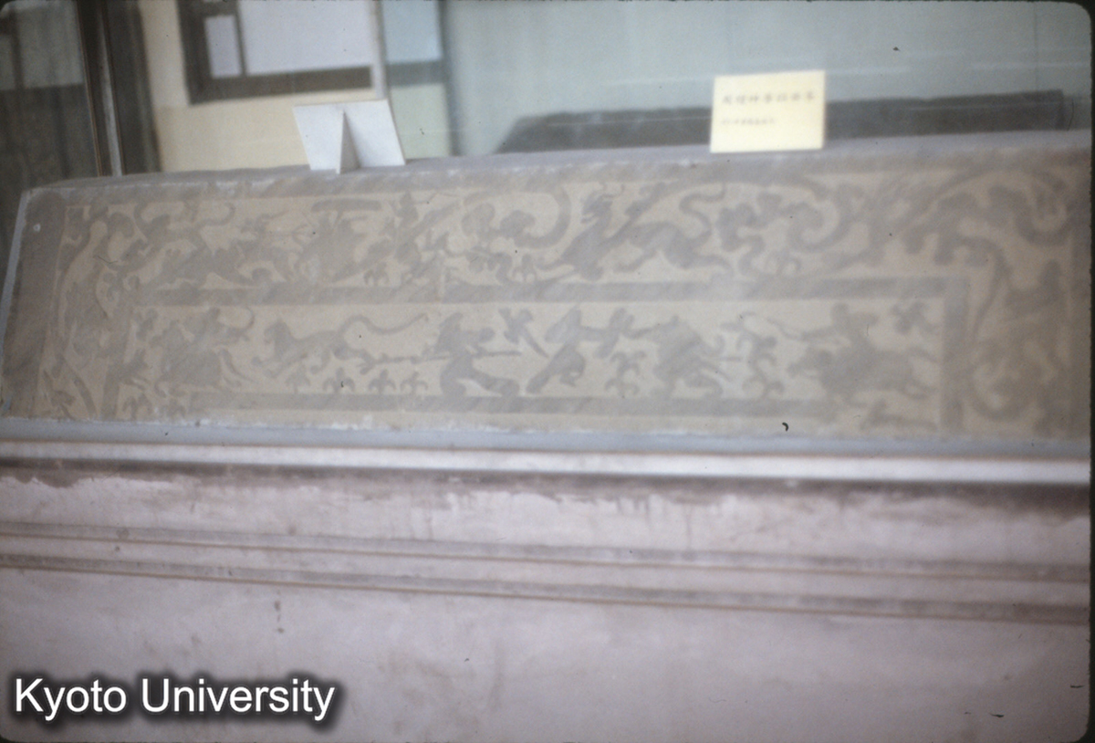 1449_囲猟、神獣拉雲車 1971米脂出土 虎を騎射 陝西省博物館 (1)