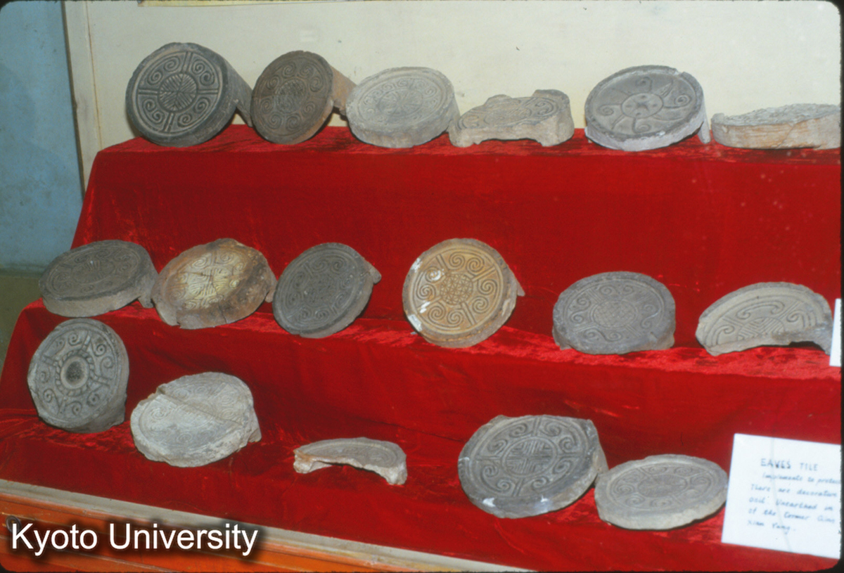 1471_瓦当 秦 牛羊村 (1)