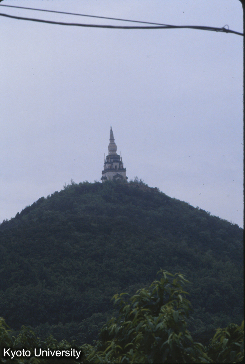 1689_玉泉山喇嘛塔 (1)