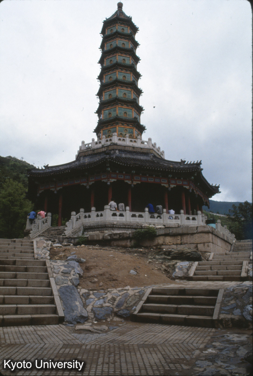 1744_香山 琉璃塔 (1)