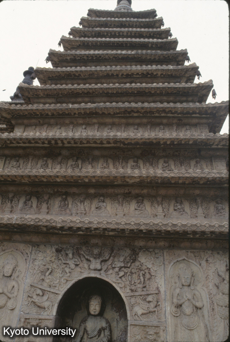 1763_五塔寺 金剛宝座塔 四角小塔 11檐 (1)