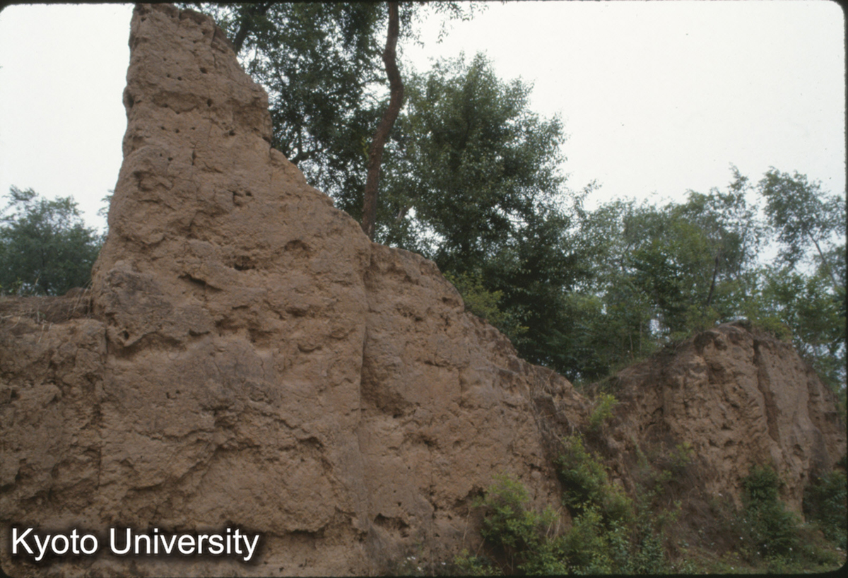 1911_燕下都 西城南墻 (1)