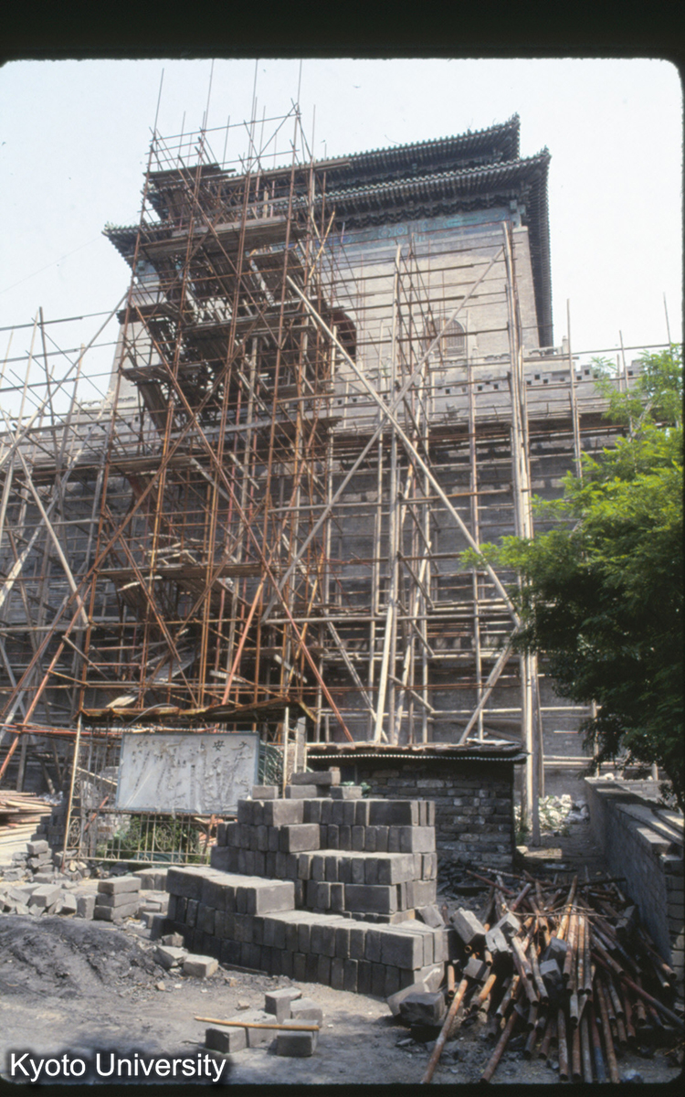 2028_北京 鐘楼（修理） (1)