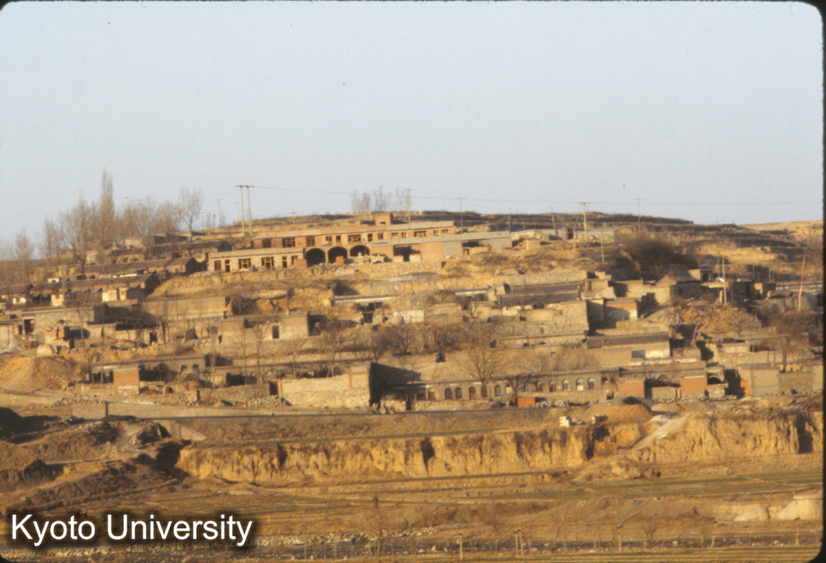 6_井陘‐娘子関間 窯洞 (1)