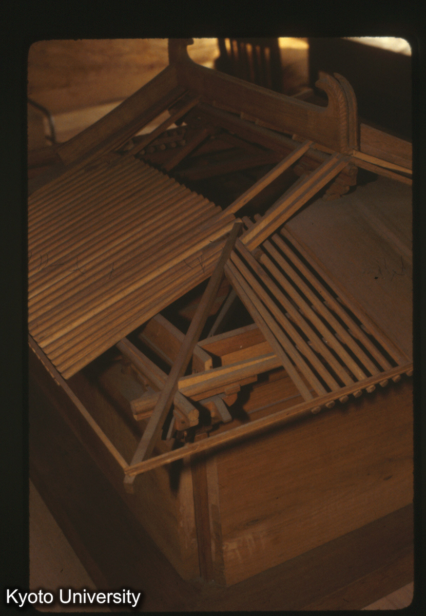 29_南禅寺大殿 隅配付風 扇垂木 (1)