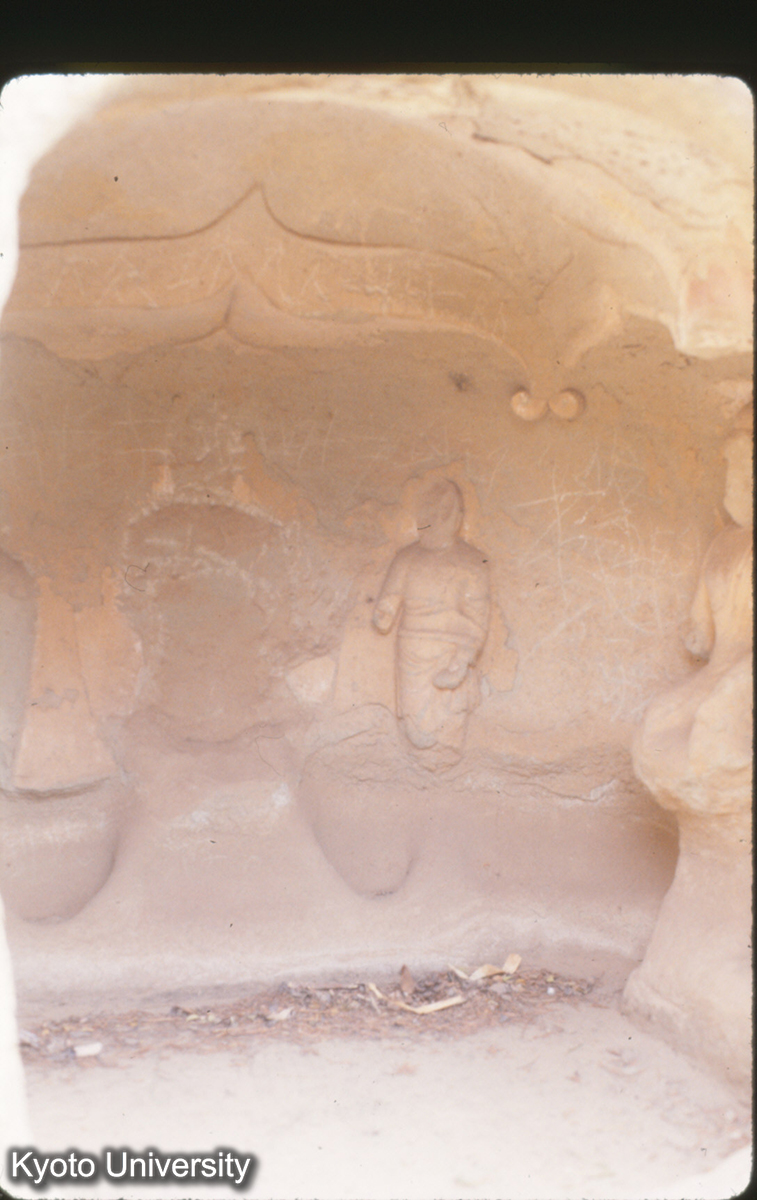 93_21-18洞付近 (1)