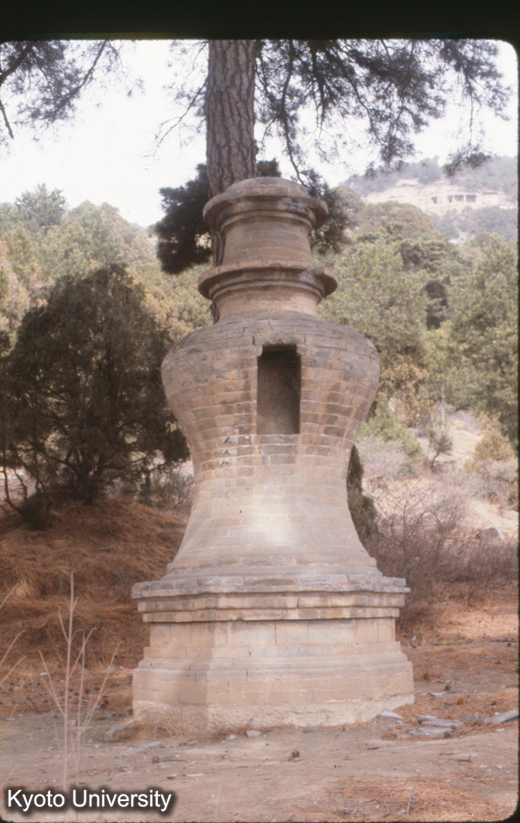 104_天龍山 徹証老人容像塔 清 (1)