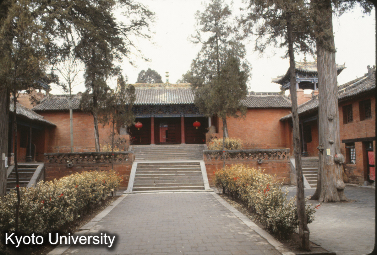 202_晋城 玉皇廟 二道三門 （左）地蔵殿 （右）六瘟殿 (1)