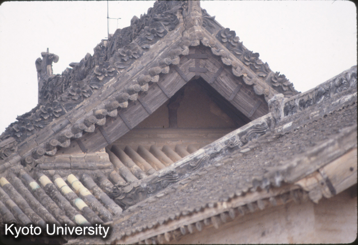 725_二仙観大殿 山面 (1)