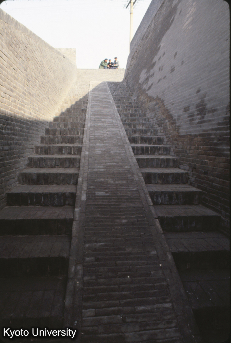 1698_平遥 陛_88・3 (1)