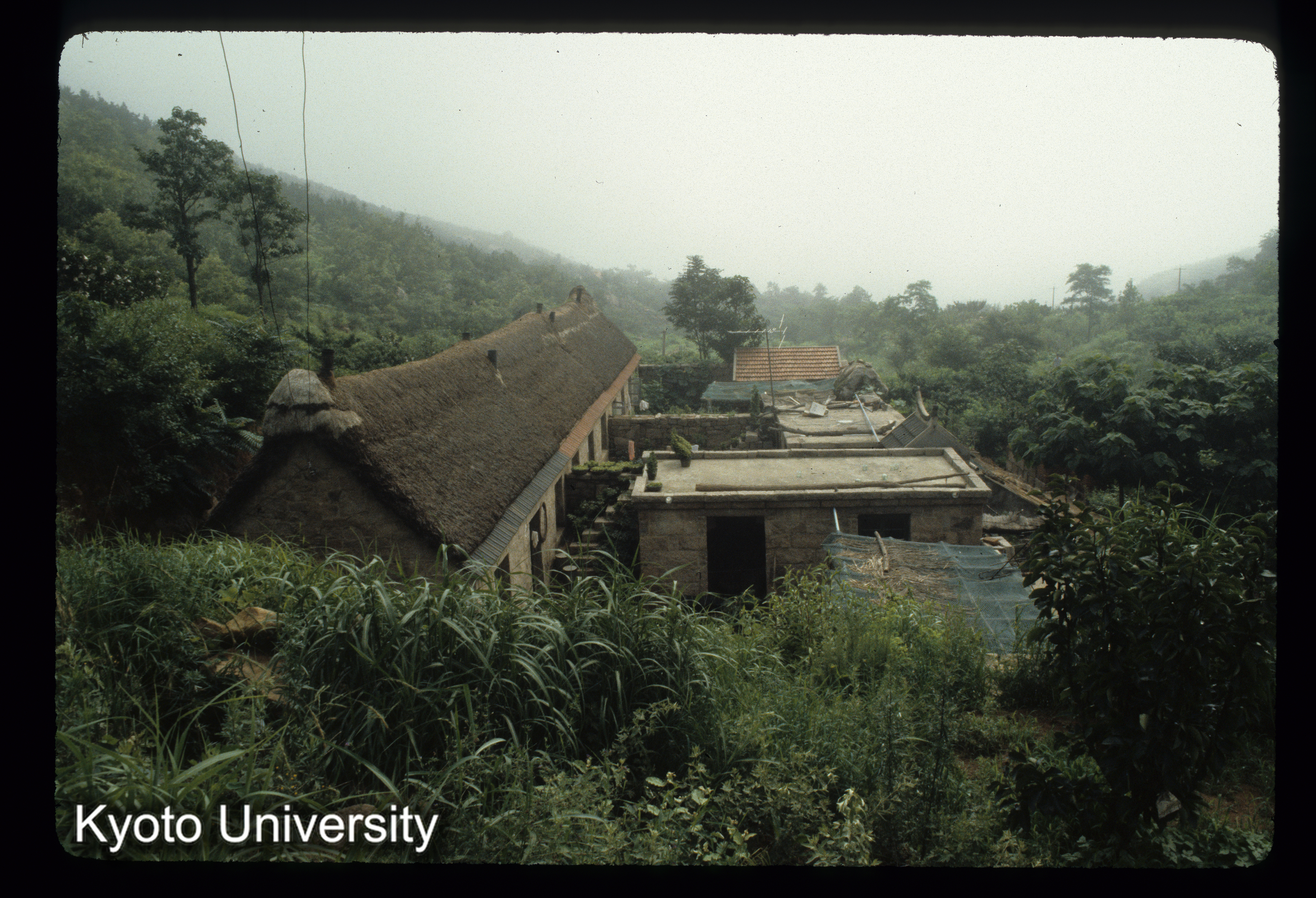 94_石島 赤山法花院址 民居 (1)