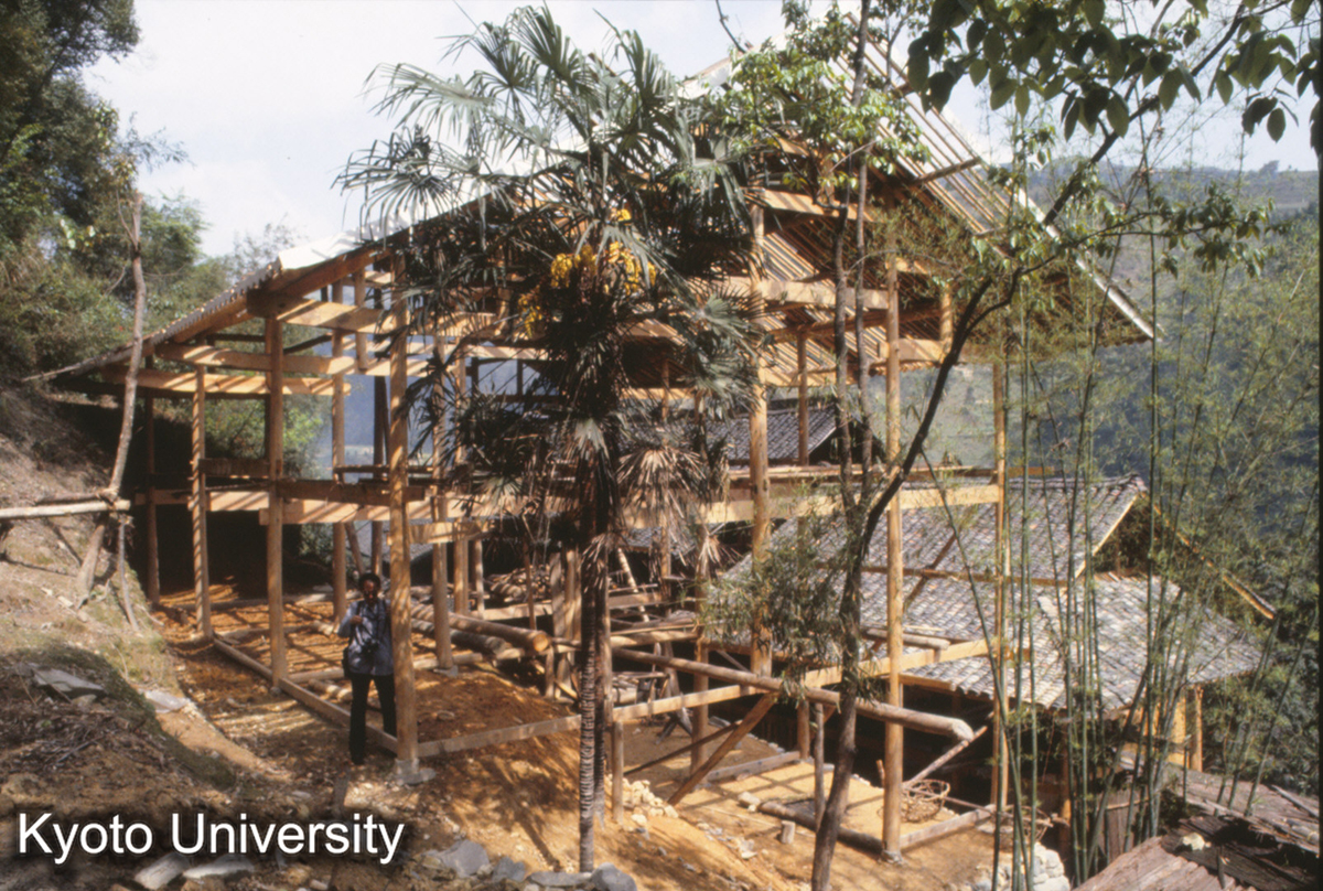 91_郎徳 新築中 苗寨 吊脚楼 (1)