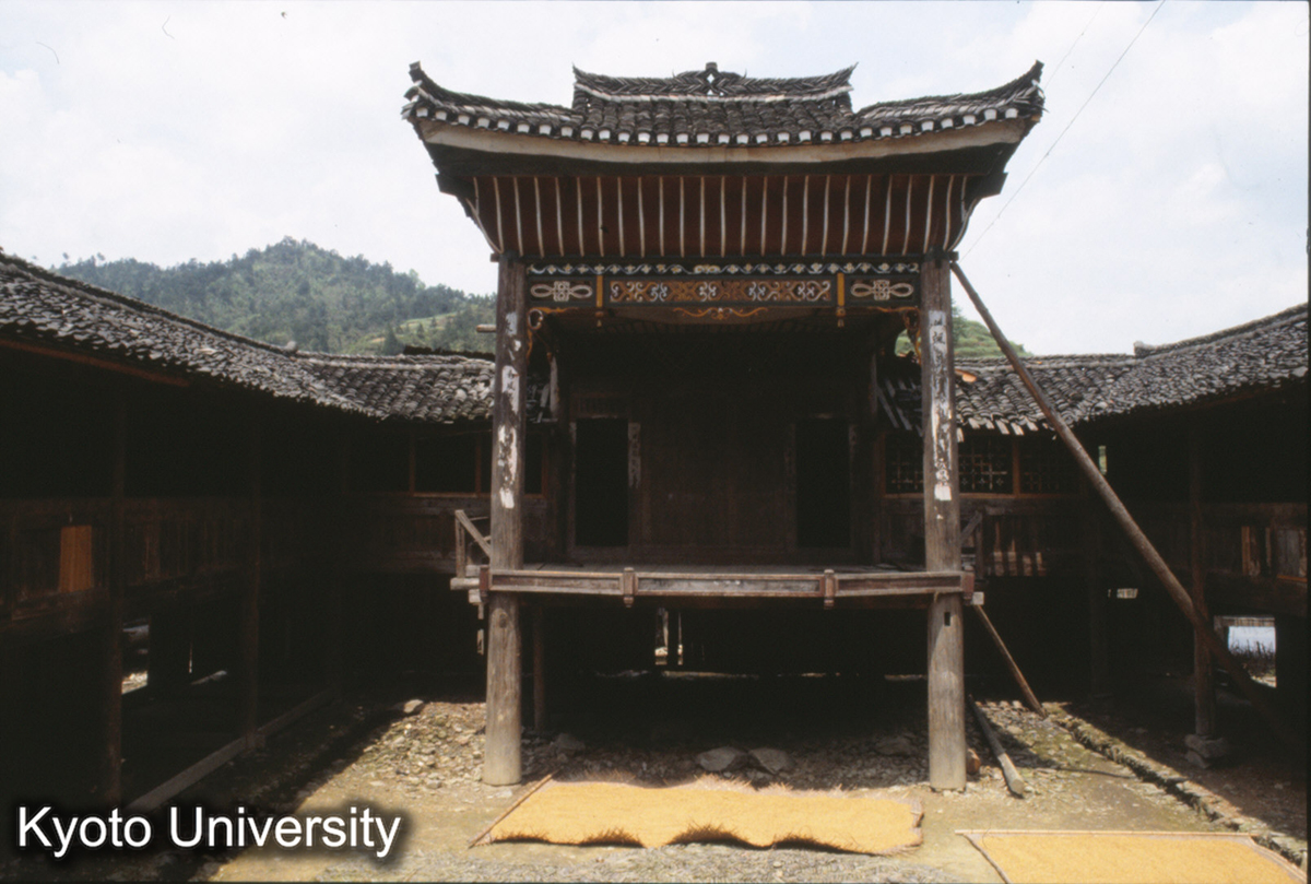 864_茅貢寨頭 戯台 (1)