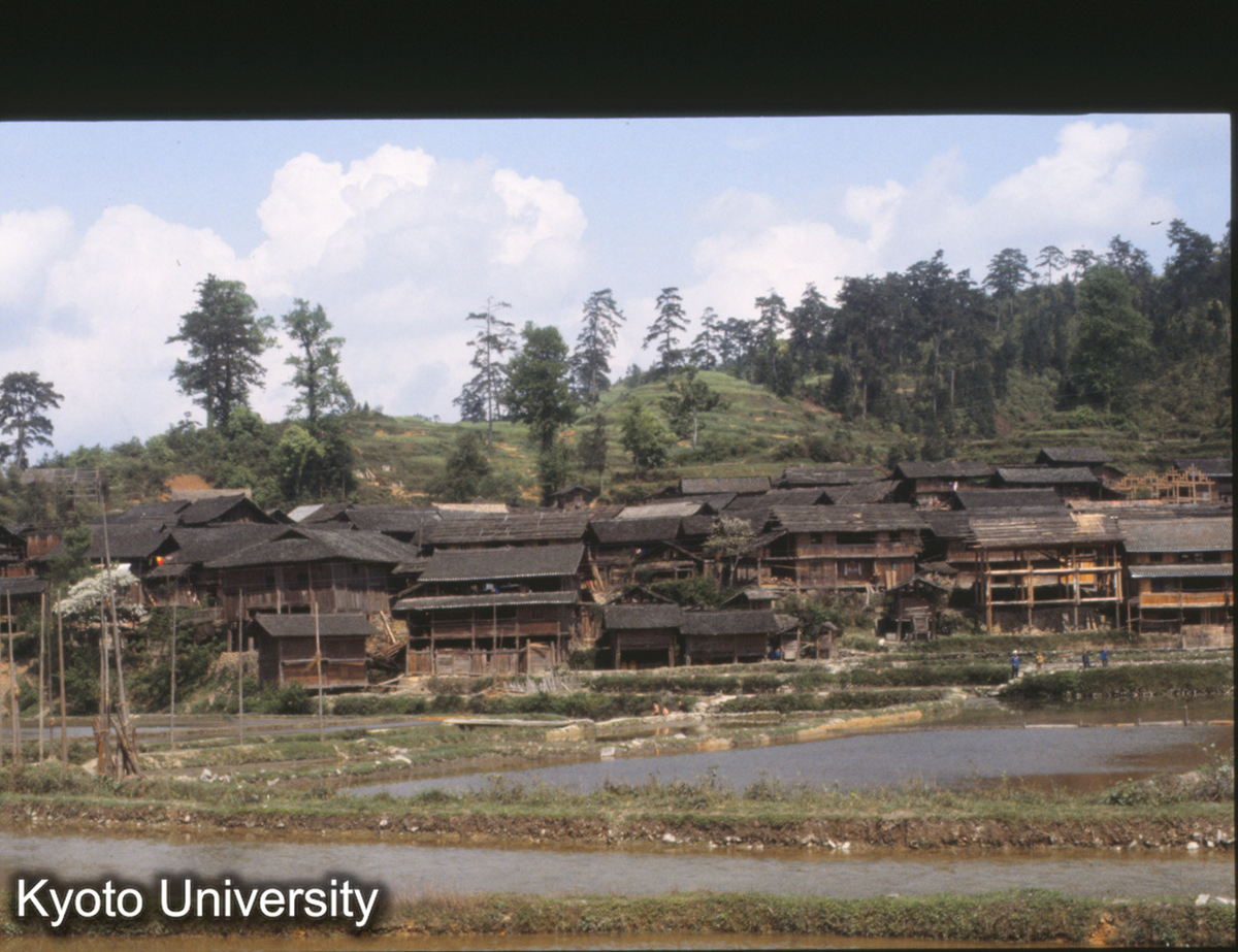 899_茅貢寨頭郷 流芳村 歇山鼓楼 (1)