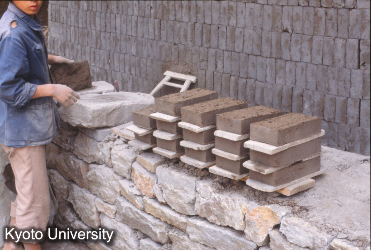 1378_造磚 凱里河坎 (1)